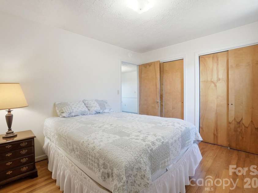 117 Wright Road, Kings Mountain, NC 28086.  MLS# CAR4325051, YatesRealty ID 5598. First bedroom