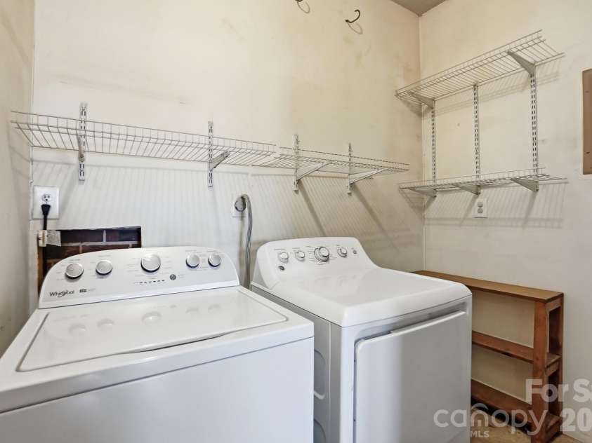 117 Wright Road, Kings Mountain, NC 28086.  MLS# CAR4325051, YatesRealty ID 5598. Laundry