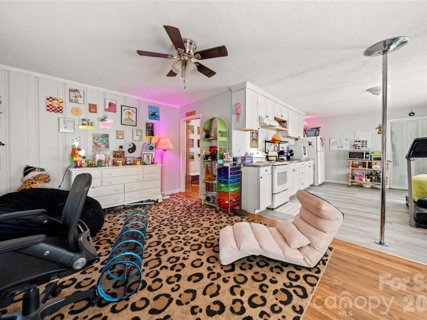 509 Church Street, Dallas, NC 28034.  MLS# CAR4432806, YatesRealty ID 55980. 