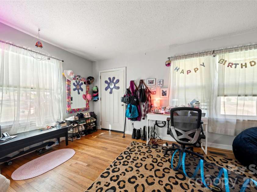 509 Church Street, Dallas, NC 28034.  MLS# CAR4432806, YatesRealty ID 55980. 