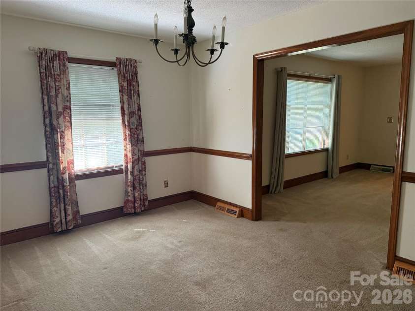 4714 Quail Ridge Drive, Mint Hill, NC 28227.  MLS# CAR4431601, YatesRealty ID 55981. Dining room