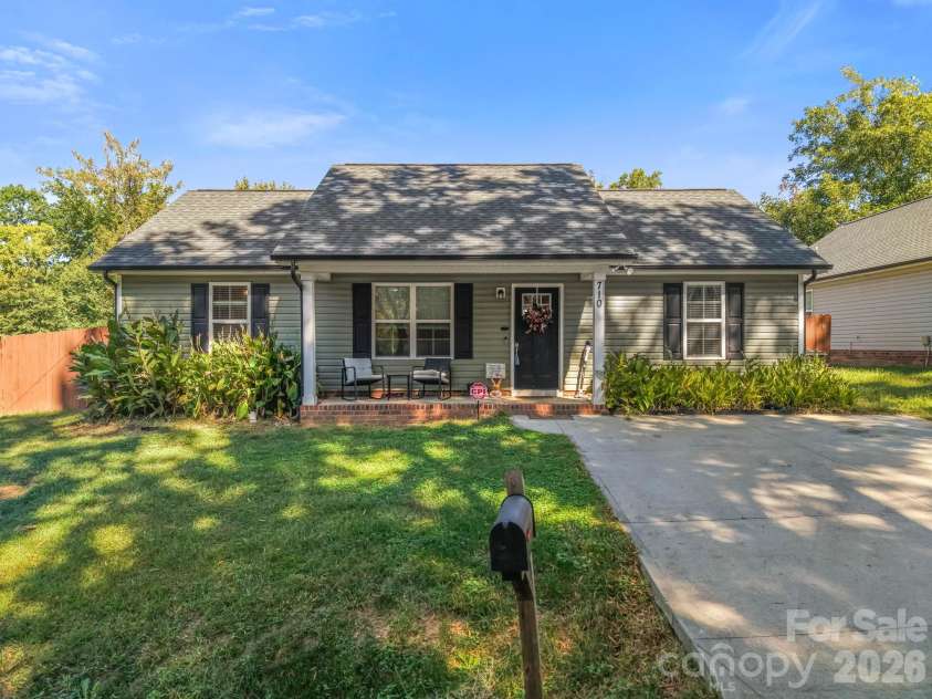 710 Ben Avenue, Kannapolis, NC 28081.  MLS# CAR4429776, YatesRealty ID 55983. 