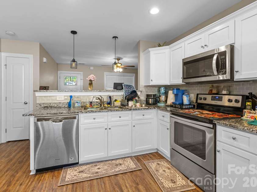 710 Ben Avenue, Kannapolis, NC 28081.  MLS# CAR4429776, YatesRealty ID 55983. 
