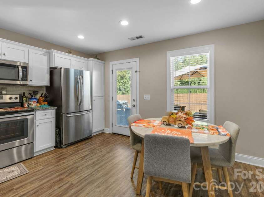 710 Ben Avenue, Kannapolis, NC 28081.  MLS# CAR4429776, YatesRealty ID 55983. 