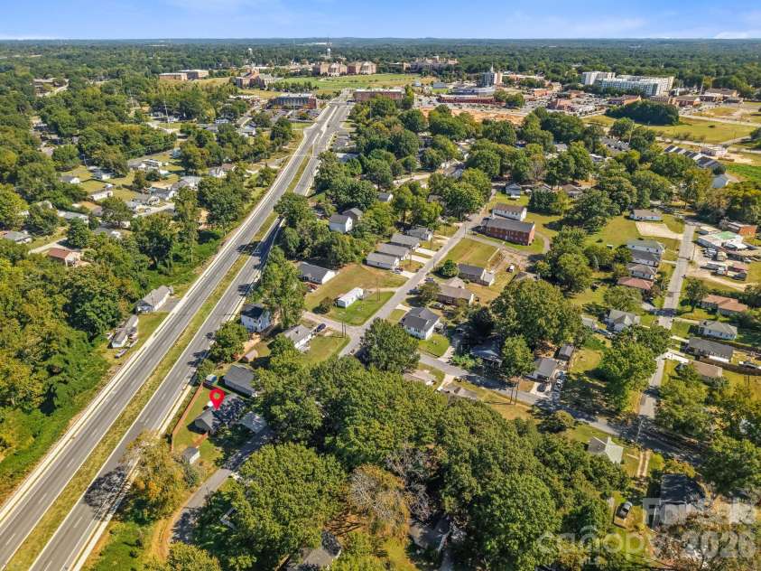 710 Ben Avenue, Kannapolis, NC 28081.  MLS# CAR4429776, YatesRealty ID 55983. 
