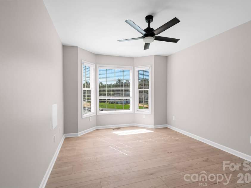 2065 Gary Lane, Hickory, NC 28602.  MLS# CAR4433074, YatesRealty ID 55987. 3rd Bedroom ,Front
