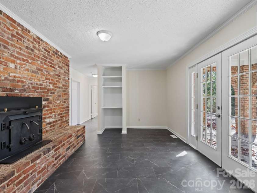 2111 Sagamore Road, Charlotte, NC 28209.  MLS# CAR4433189, YatesRealty ID 55988. 