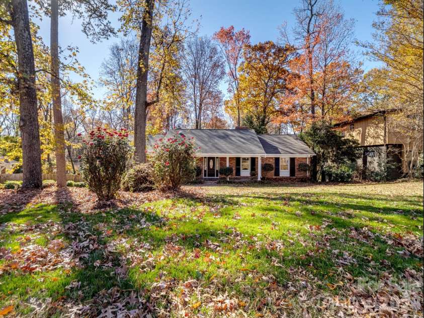 2111 Sagamore Road, Charlotte, NC 28209.  MLS# CAR4433189, YatesRealty ID 55988. 