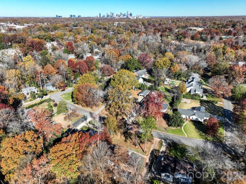 2111 Sagamore Road, Charlotte, NC 28209.  MLS# CAR4433189, YatesRealty ID 55988. 