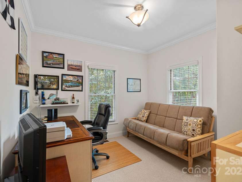 115 Hawk Run Lane, Troutman, NC 28166.  MLS# CAR4190327, YatesRealty ID 5599. 