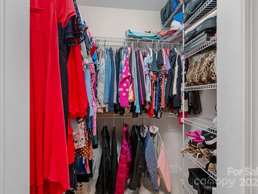 115 Hawk Run Lane, Troutman, NC 28166.  MLS# CAR4190327, YatesRealty ID 5599. 