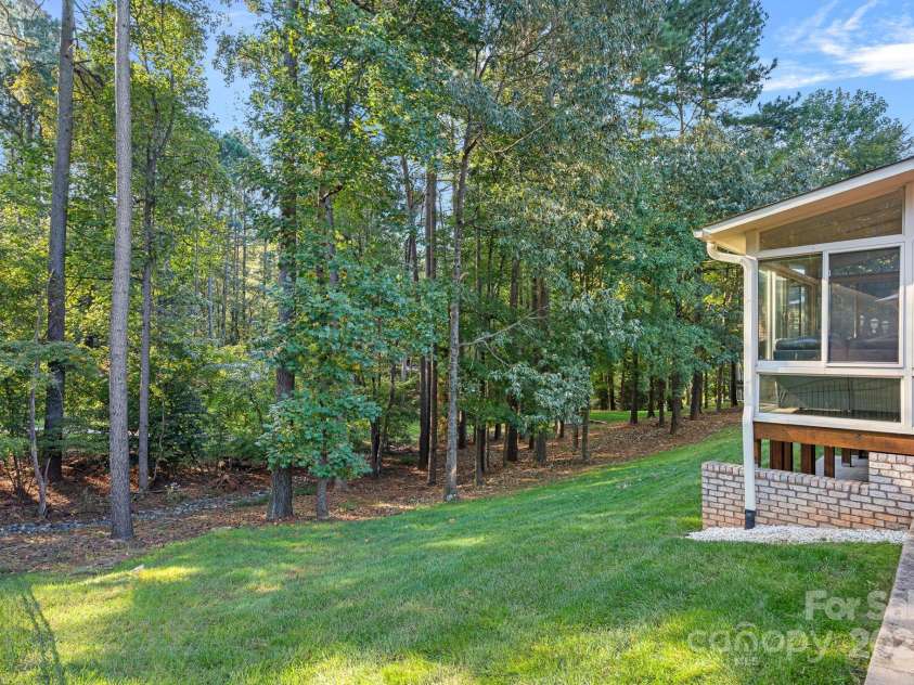 115 Hawk Run Lane, Troutman, NC 28166.  MLS# CAR4190327, YatesRealty ID 5599. 