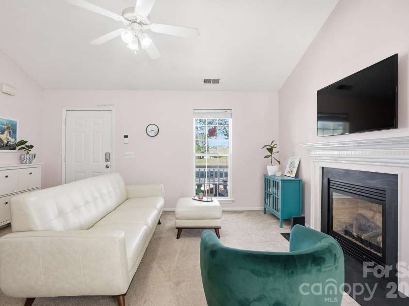 555 Annalinde Lane, Rock Hill, SC 29732.  MLS# CAR4359348, YatesRealty ID 5599. 