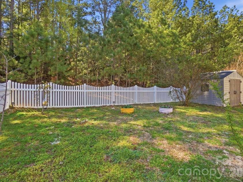 555 Annalinde Lane, Rock Hill, SC 29732.  MLS# CAR4359348, YatesRealty ID 5599. 