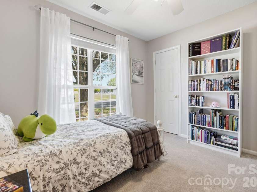 555 Annalinde Lane, Rock Hill, SC 29732.  MLS# CAR4359348, YatesRealty ID 5599. Bedroom