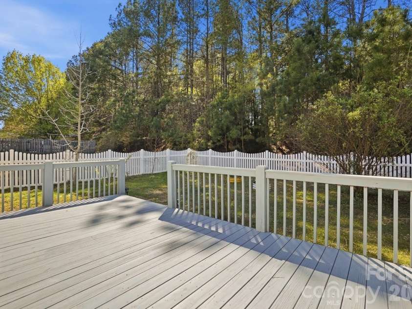 555 Annalinde Lane, Rock Hill, SC 29732.  MLS# CAR4359348, YatesRealty ID 5599. Large Deck