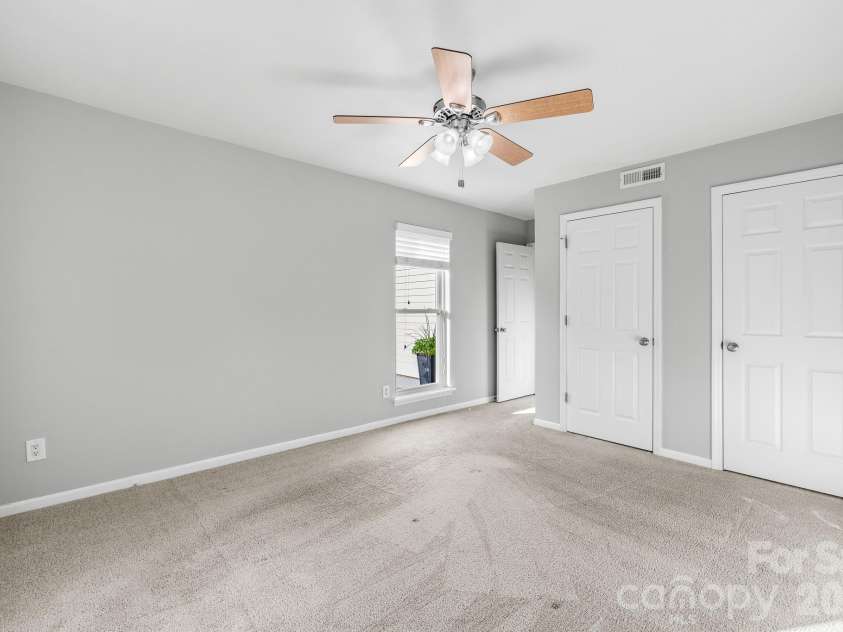 11413 Kingfisher Drive, Charlotte, NC 28226.  MLS# CAR4432492, YatesRealty ID 55990. 