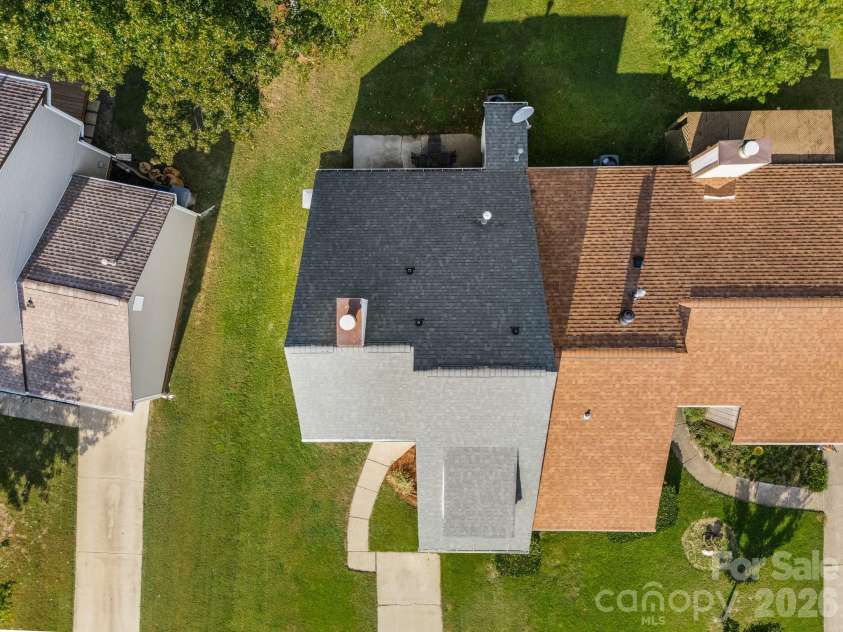 11413 Kingfisher Drive, Charlotte, NC 28226.  MLS# CAR4432492, YatesRealty ID 55990. 