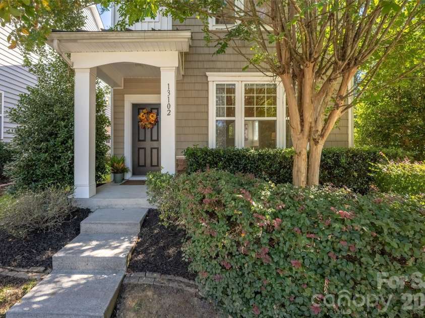 13102 Heath Grove Drive, Huntersville, NC 28078.  MLS# CAR4432649, YatesRealty ID 55991. 