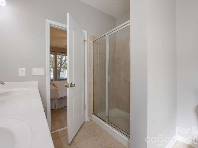 13102 Heath Grove Drive, Huntersville, NC 28078.  MLS# CAR4432649, YatesRealty ID 55991. 