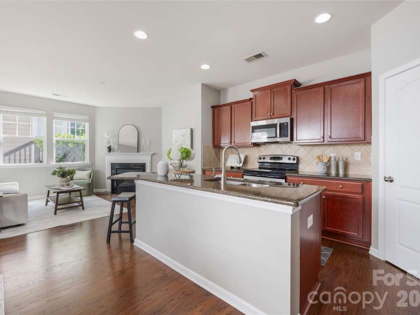 13102 Heath Grove Drive, Huntersville, NC 28078.  MLS# CAR4432649, YatesRealty ID 55991. 