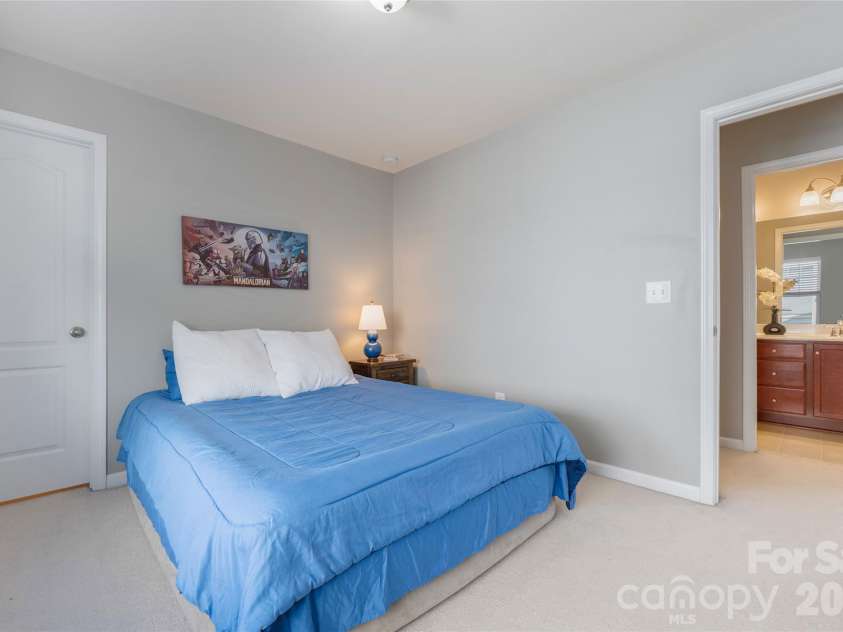 13102 Heath Grove Drive, Huntersville, NC 28078.  MLS# CAR4432649, YatesRealty ID 55991. 