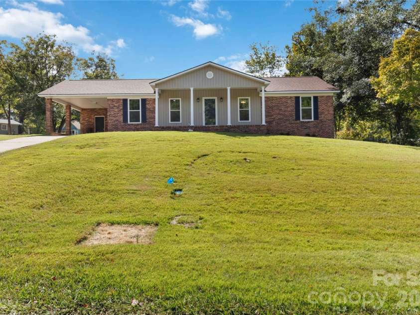 111 Education Lane, York, SC 29745.  MLS# CAR4432535, YatesRealty ID 55993. 