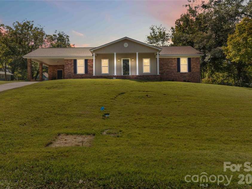 111 Education Lane, York, SC 29745.  MLS# CAR4432535, YatesRealty ID 55993. 