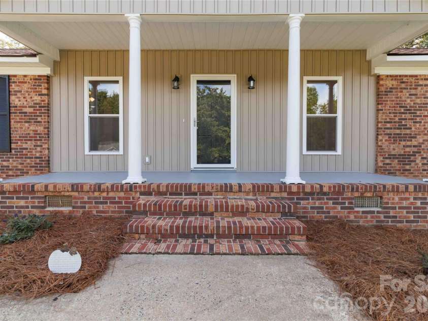 111 Education Lane, York, SC 29745.  MLS# CAR4432535, YatesRealty ID 55993. 