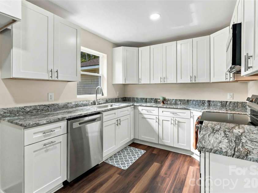 111 Education Lane, York, SC 29745.  MLS# CAR4432535, YatesRealty ID 55993. 