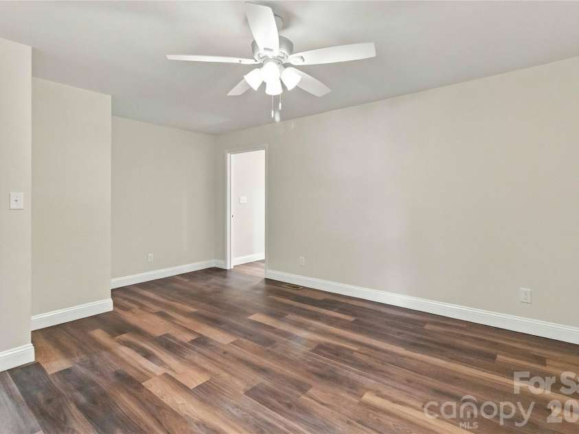 111 Education Lane, York, SC 29745.  MLS# CAR4432535, YatesRealty ID 55993. 