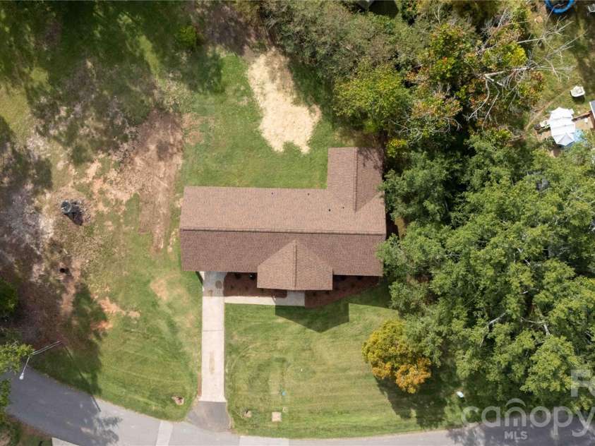 111 Education Lane, York, SC 29745.  MLS# CAR4432535, YatesRealty ID 55993. 