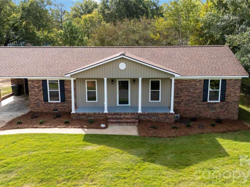 111 Education Lane, York, SC 29745.  MLS# CAR4432535, YatesRealty ID 55993. 