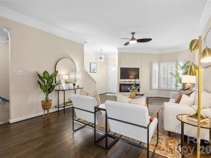 322 10th Street, Charlotte, NC 28202.  MLS# CAR4432543, YatesRealty ID 55995. 