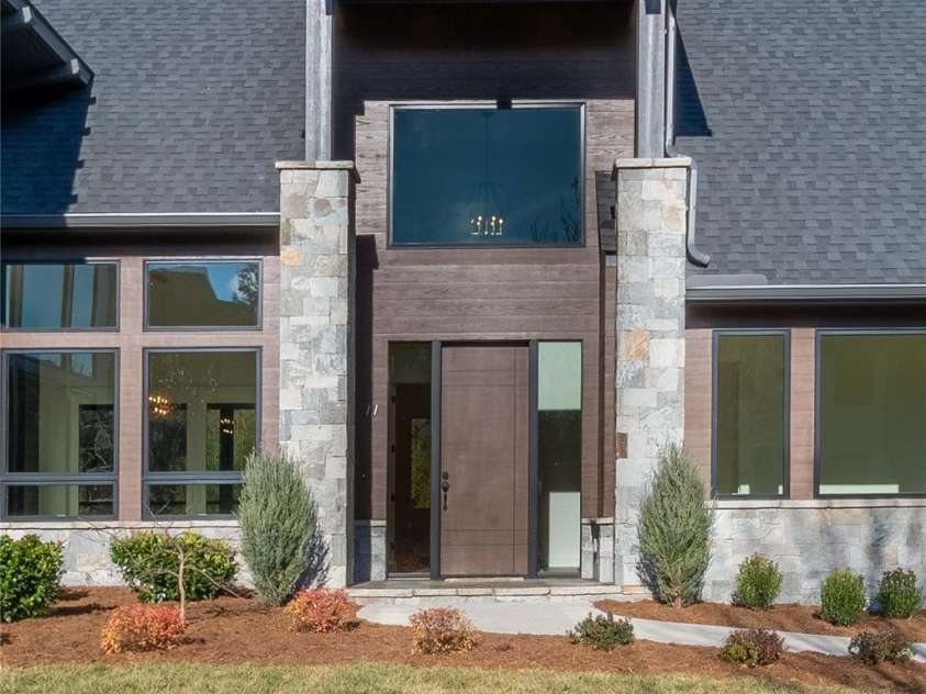 11 Kiftsgate Court, Asheville, NC 28804.  MLS# CAR4329278, YatesRealty ID 560. 