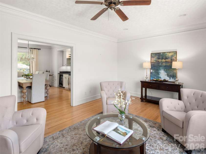 117 Jackson Street, Sylva, NC 28779.  MLS# CAR4359040, YatesRealty ID 5600. 