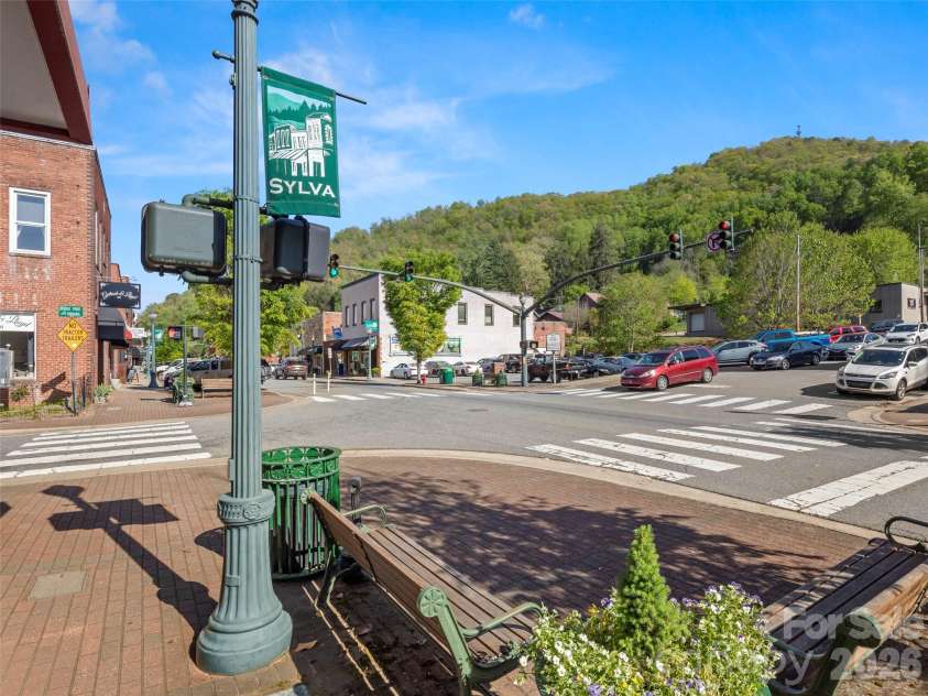 117 Jackson Street, Sylva, NC 28779.  MLS# CAR4359040, YatesRealty ID 5600. 