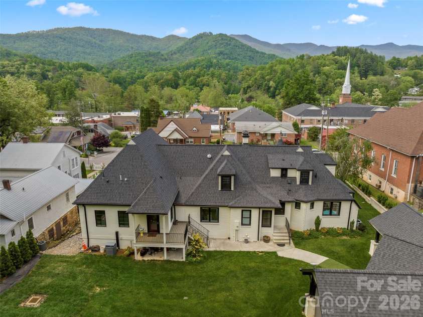 117 Jackson Street, Sylva, NC 28779.  MLS# CAR4359040, YatesRealty ID 5600. 