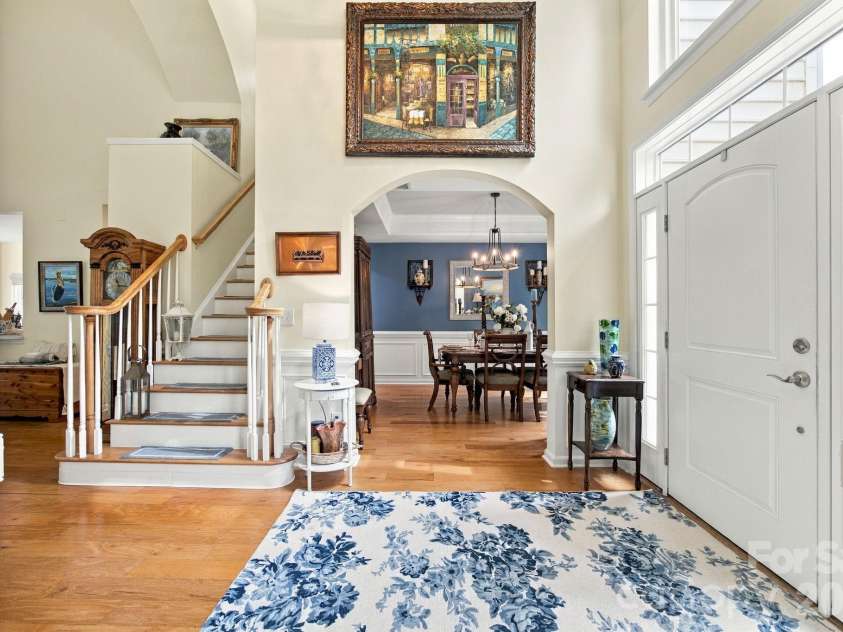 20304 Southshore Drive, Cornelius, NC 28031.  MLS# CAR4431351, YatesRealty ID 56000. 