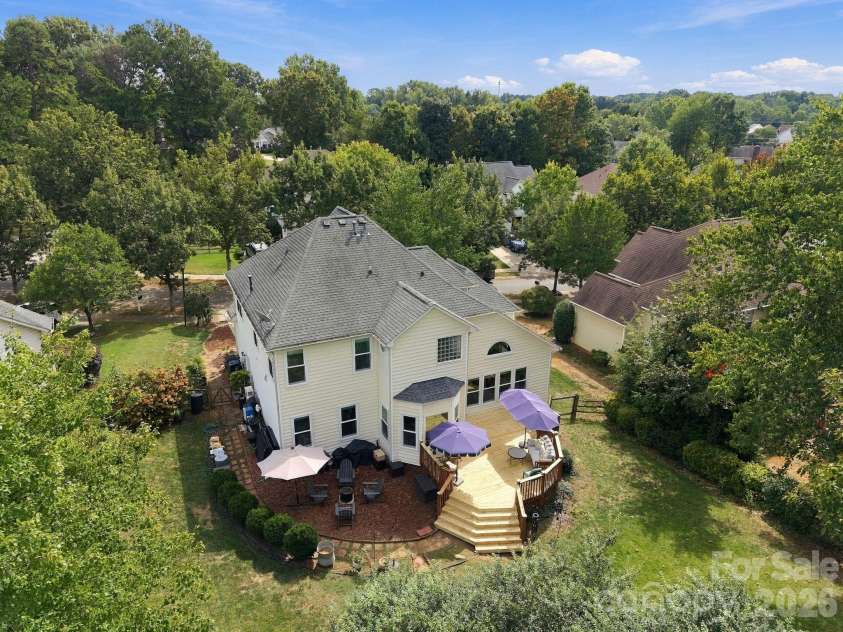 20304 Southshore Drive, Cornelius, NC 28031.  MLS# CAR4431351, YatesRealty ID 56000. 