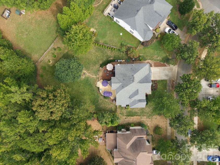 20304 Southshore Drive, Cornelius, NC 28031.  MLS# CAR4431351, YatesRealty ID 56000. 