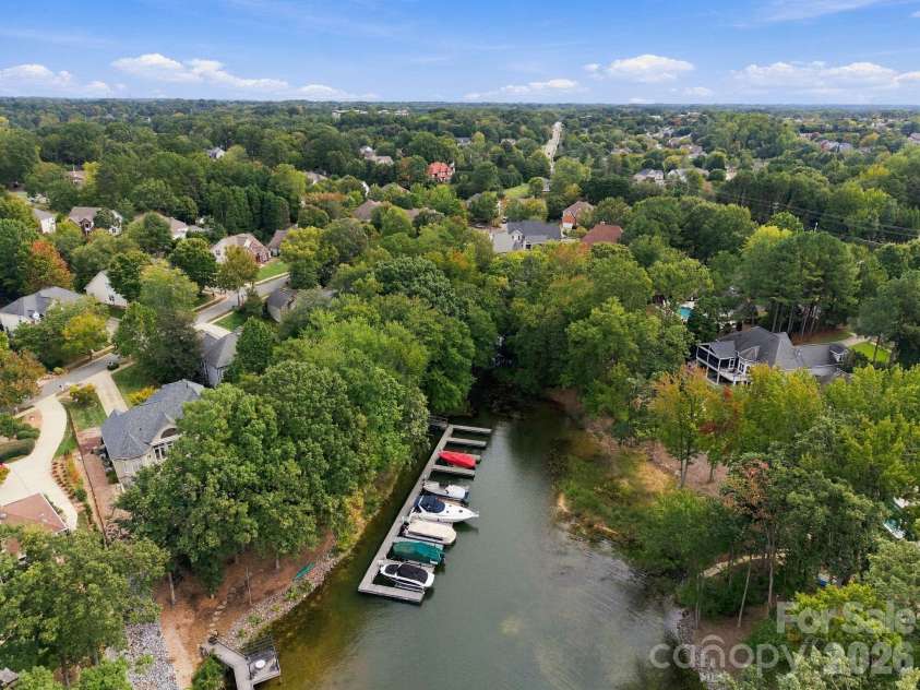 20304 Southshore Drive, Cornelius, NC 28031.  MLS# CAR4431351, YatesRealty ID 56000. Community Boat Slip