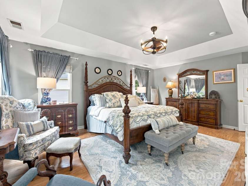20304 Southshore Drive, Cornelius, NC 28031.  MLS# CAR4431351, YatesRealty ID 56000. Primary Bedroom