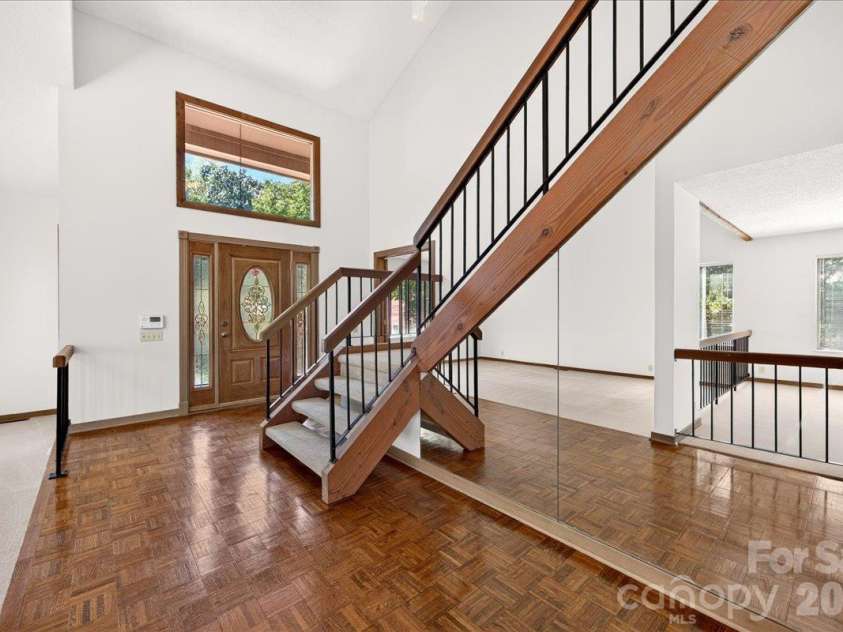 6133 Rhone Drive, Charlotte, NC 28226.  MLS# CAR4431409, YatesRealty ID 56002. 
