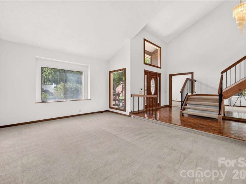 6133 Rhone Drive, Charlotte, NC 28226.  MLS# CAR4431409, YatesRealty ID 56002. 