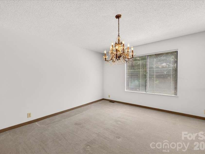 6133 Rhone Drive, Charlotte, NC 28226.  MLS# CAR4431409, YatesRealty ID 56002. 