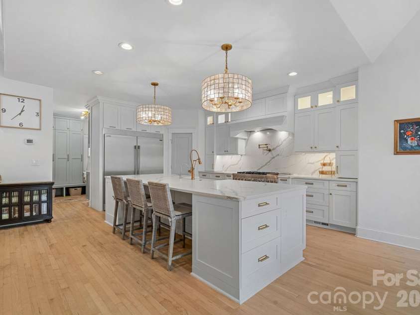 19610 Weavers Circle, Cornelius, NC 28031.  MLS# CAR4431355, YatesRealty ID 56004. 