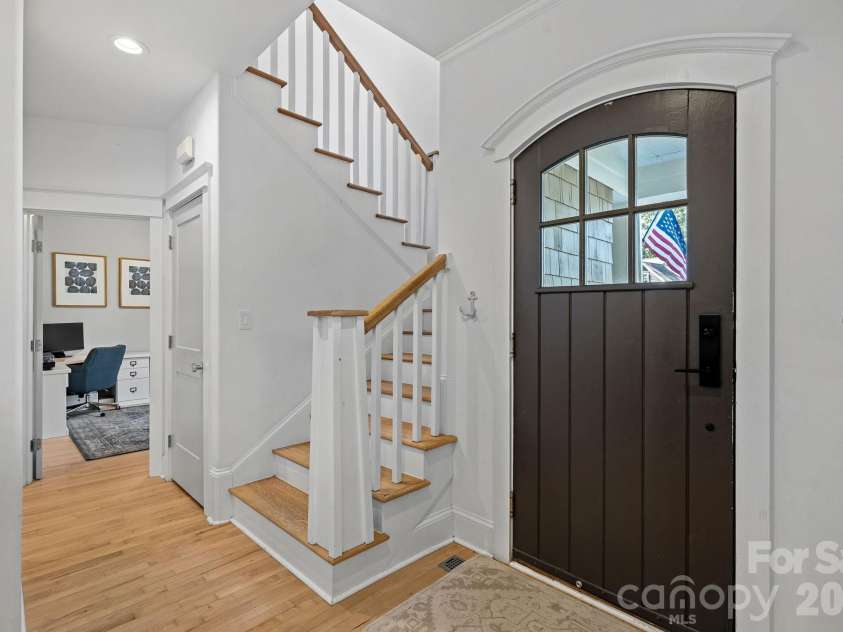 19610 Weavers Circle, Cornelius, NC 28031.  MLS# CAR4431355, YatesRealty ID 56004. 