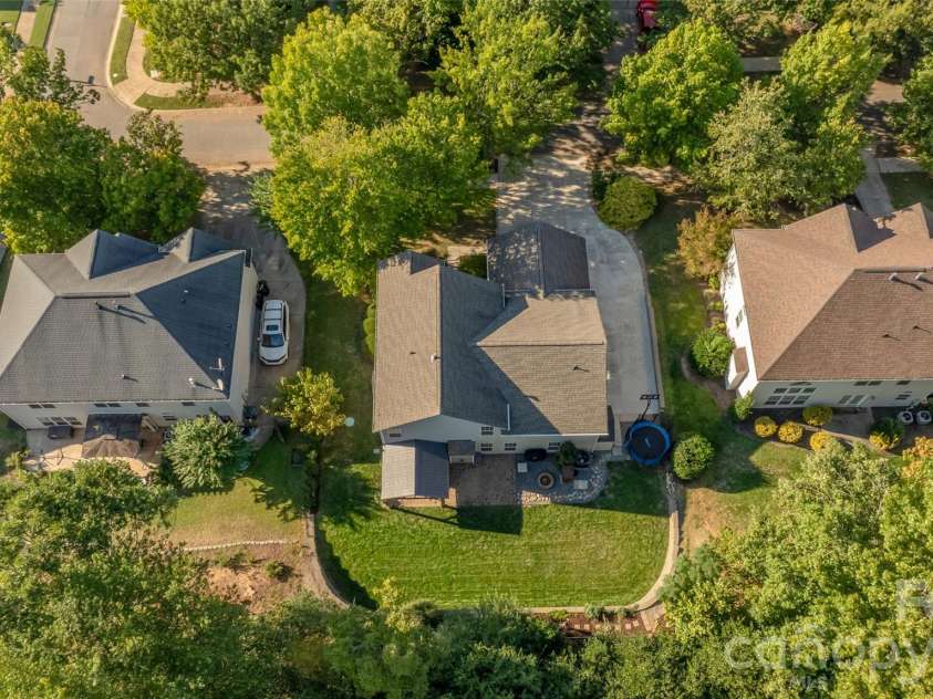 20315 Southshore Drive, Cornelius, NC 28031.  MLS# CAR4431312, YatesRealty ID 56005. 