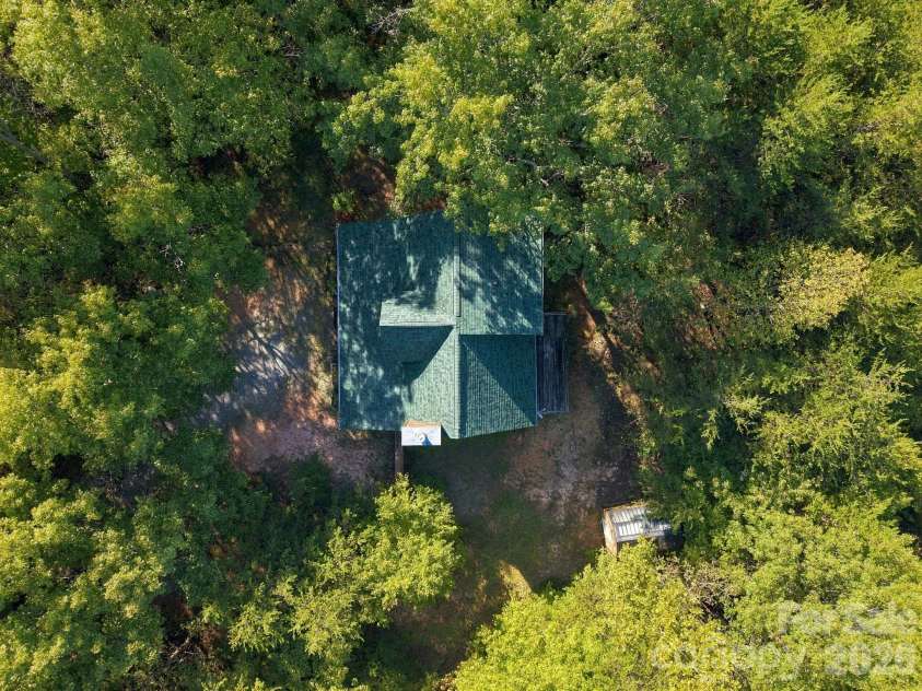 418 Piney Creek Drive, Lake Lure, NC 28746.  MLS# CAR4431626, YatesRealty ID 56007. 